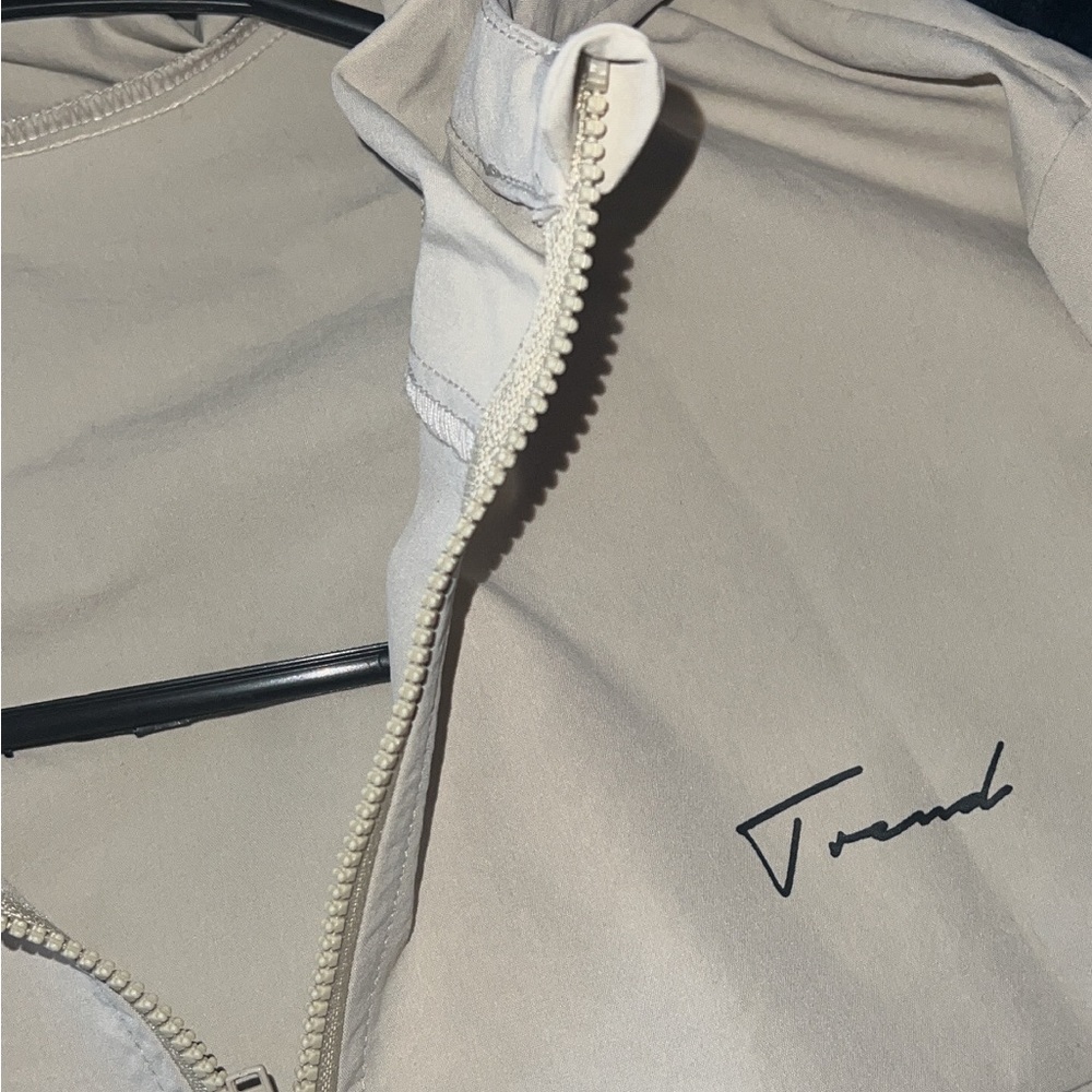 windbreaker